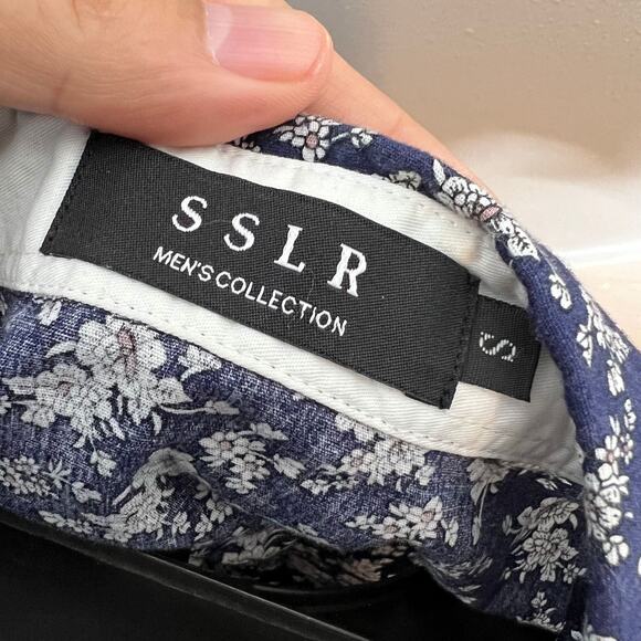 SSLR Men's Collection Blue Collared White Floral Button-Up  Shirt  Size S - Picture 2 of 5